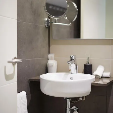 Apart-Suites Hostemplo * Barcelona