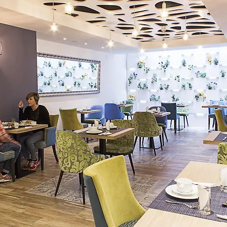 Apart-suites Hostemplo Барселона