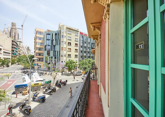 Apart-Suites Hostemplo * Barcelona