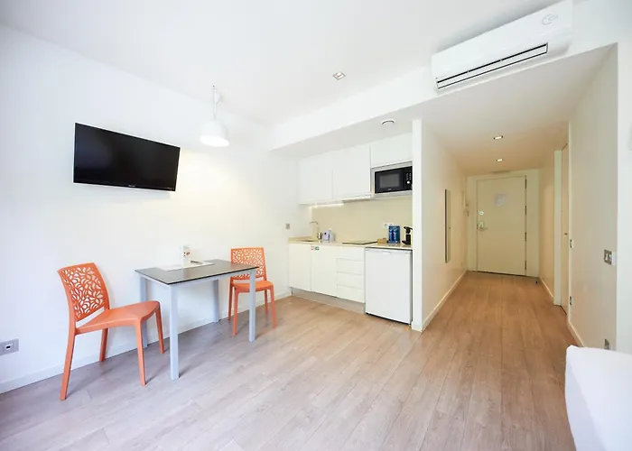 Apart-Suites Hostemplo * Barcelona