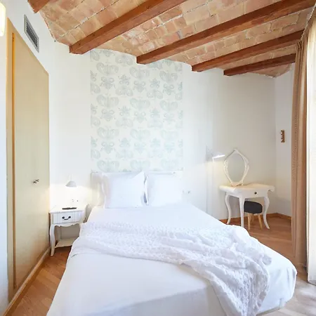 Apart-suites Hostemplo * Barcelona