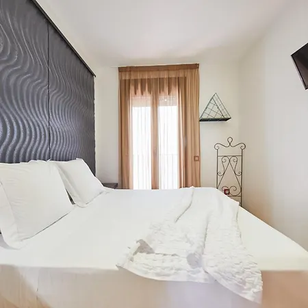 Apart-suites Hostemplo Apartmán
