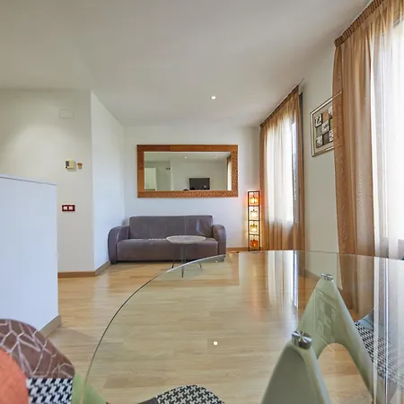 Apart-Suites Hostemplo *