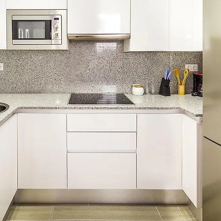 Apartment Apart-Suites Hostemplo