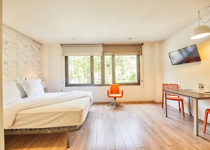Apart-suites Hostemplo Barselona