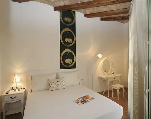 Daire Apart-suites Hostemplo